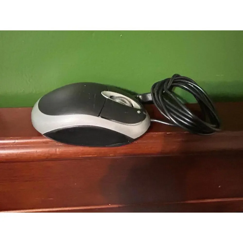 PC/Laptop/Desktop USB Optical Scroll Wheel Mouse Black/Silver Plug & Play 
